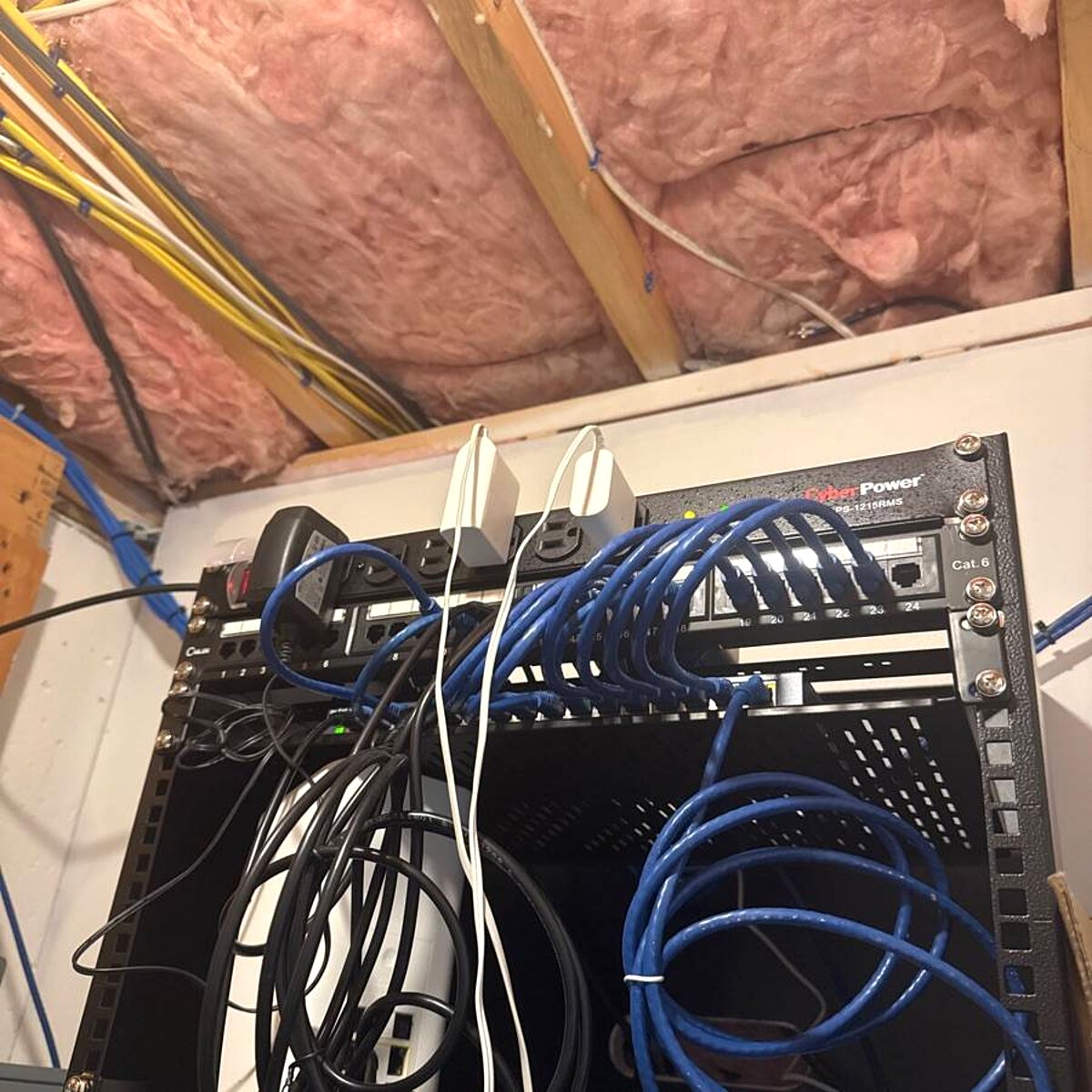 Clean structured network cabling and rack